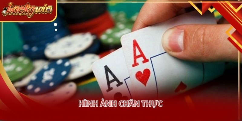 Giao diện Tiến Lên Online được chăm chút kỹ mang lại cảm giác sang trọng